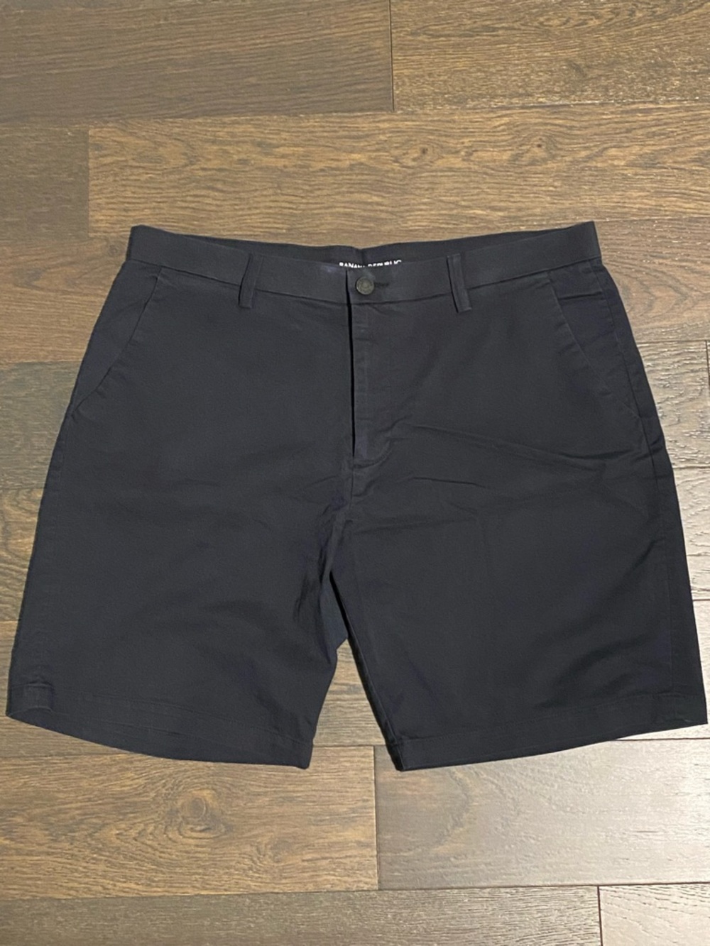 Banana Republic Men's Black Flat Front Shorts